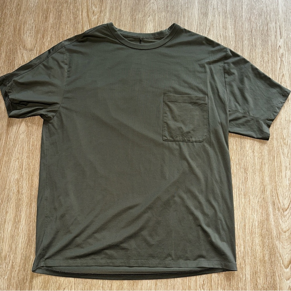 Lululemon Fundamental Oversized Chest Pocket Tee